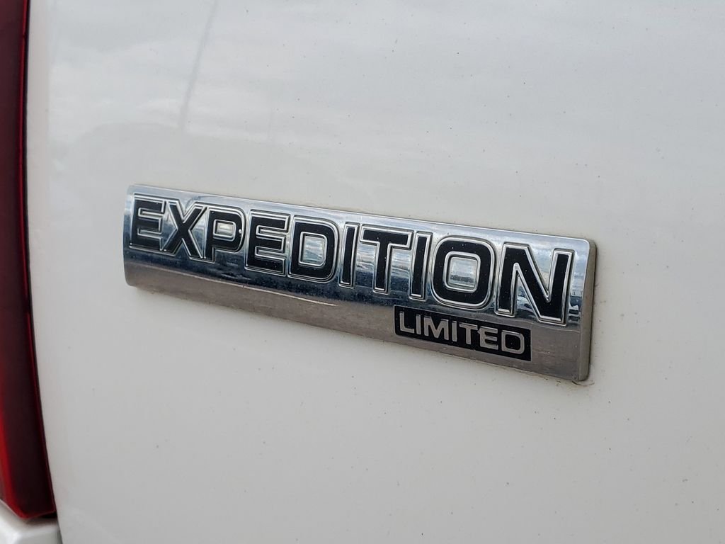 Used 2014 White Ford Limited image 6