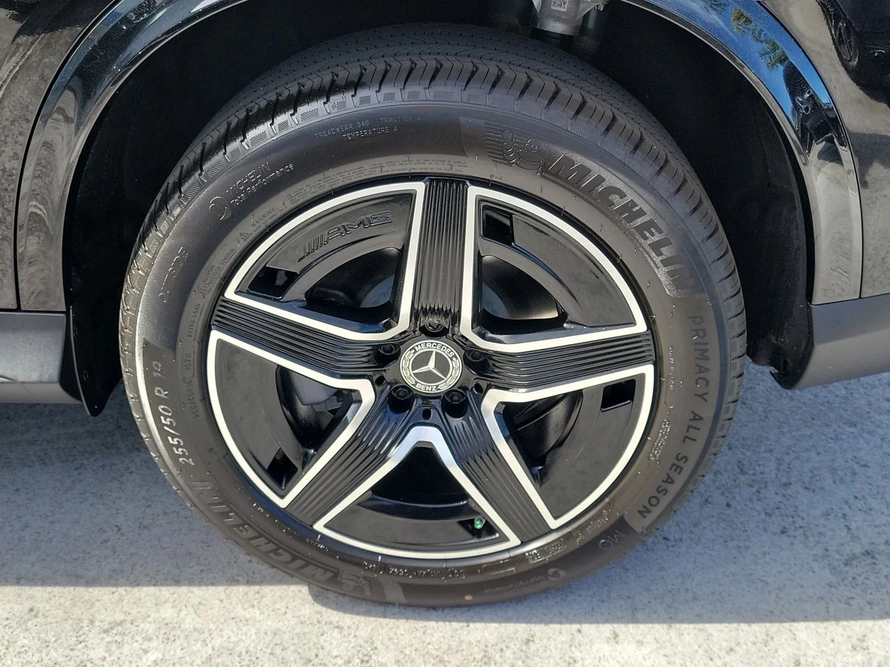 New 2027 Black Mercedes-Benz GLC 300 image 11