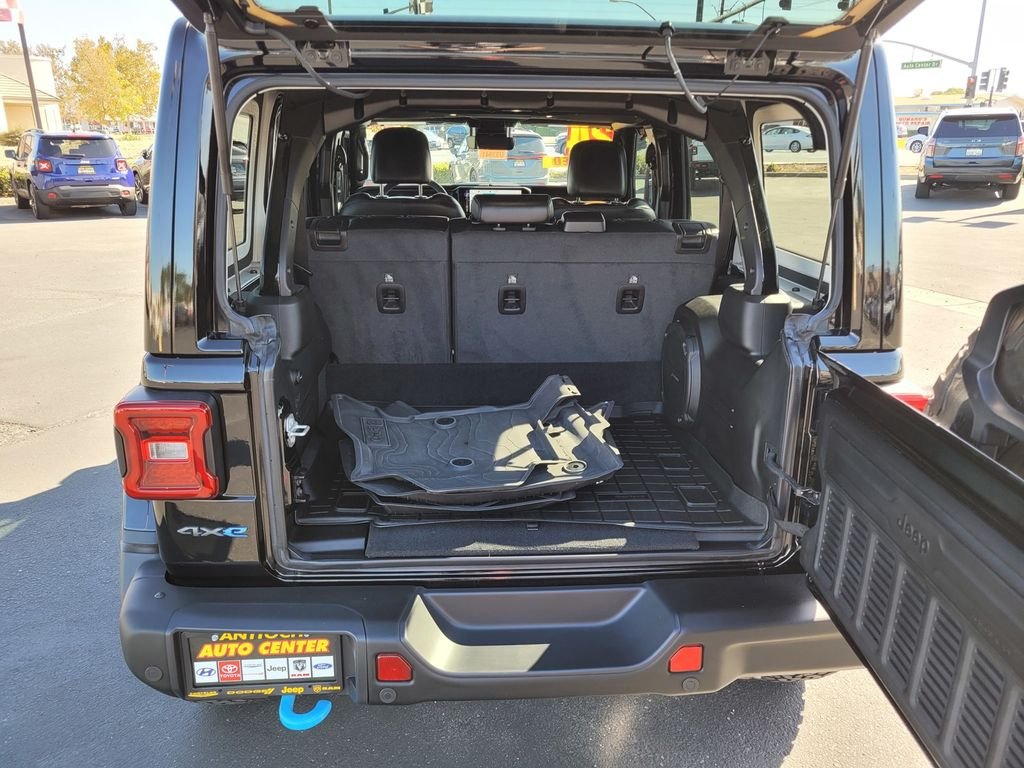 Used 2024 Black Jeep Rubicon 4xe image 9