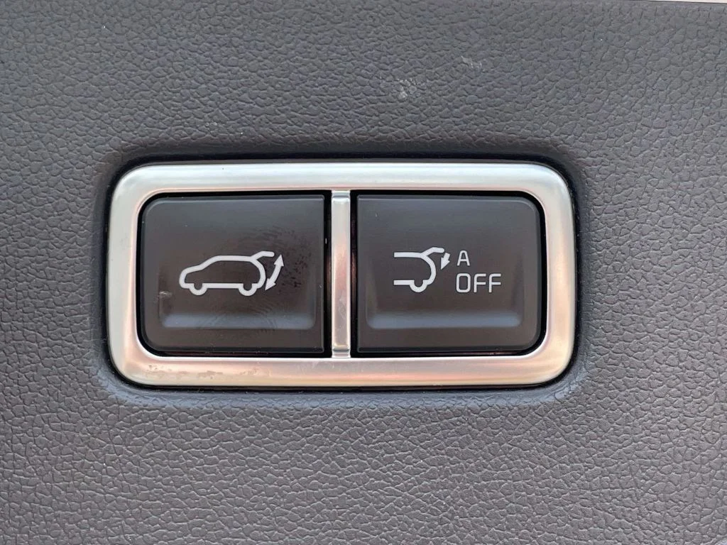 Used 2025 White Kia EX image 44
