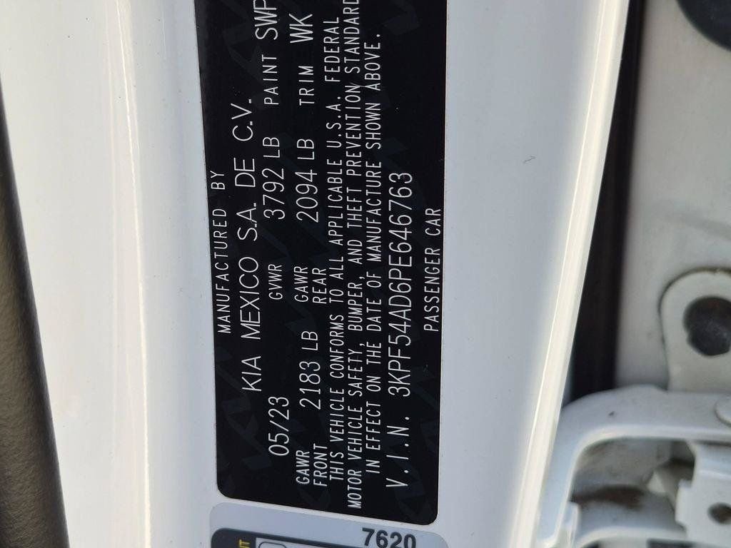 Used 2023 White Kia GT-Line image 28