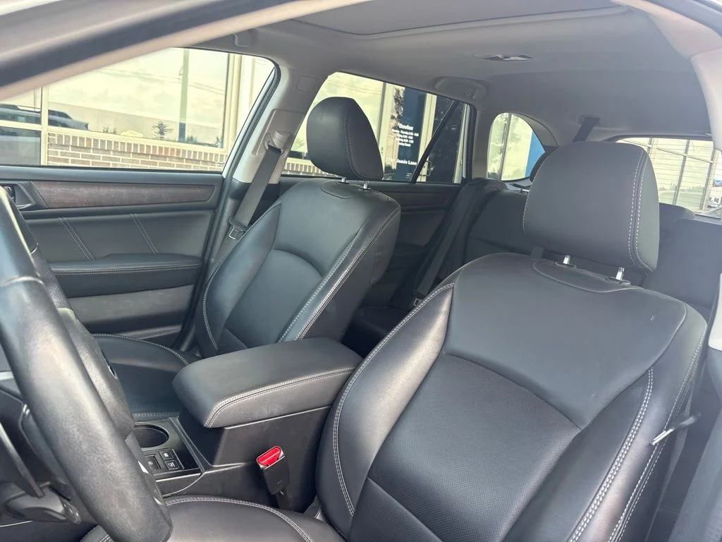 Used 2019 White Subaru 2.5i Limited image 13