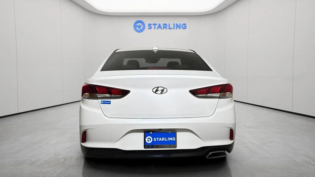 Used 2018 White Hyundai SEL image 7