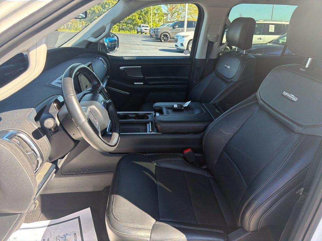 Used 2025 White Ford Platinum image 14