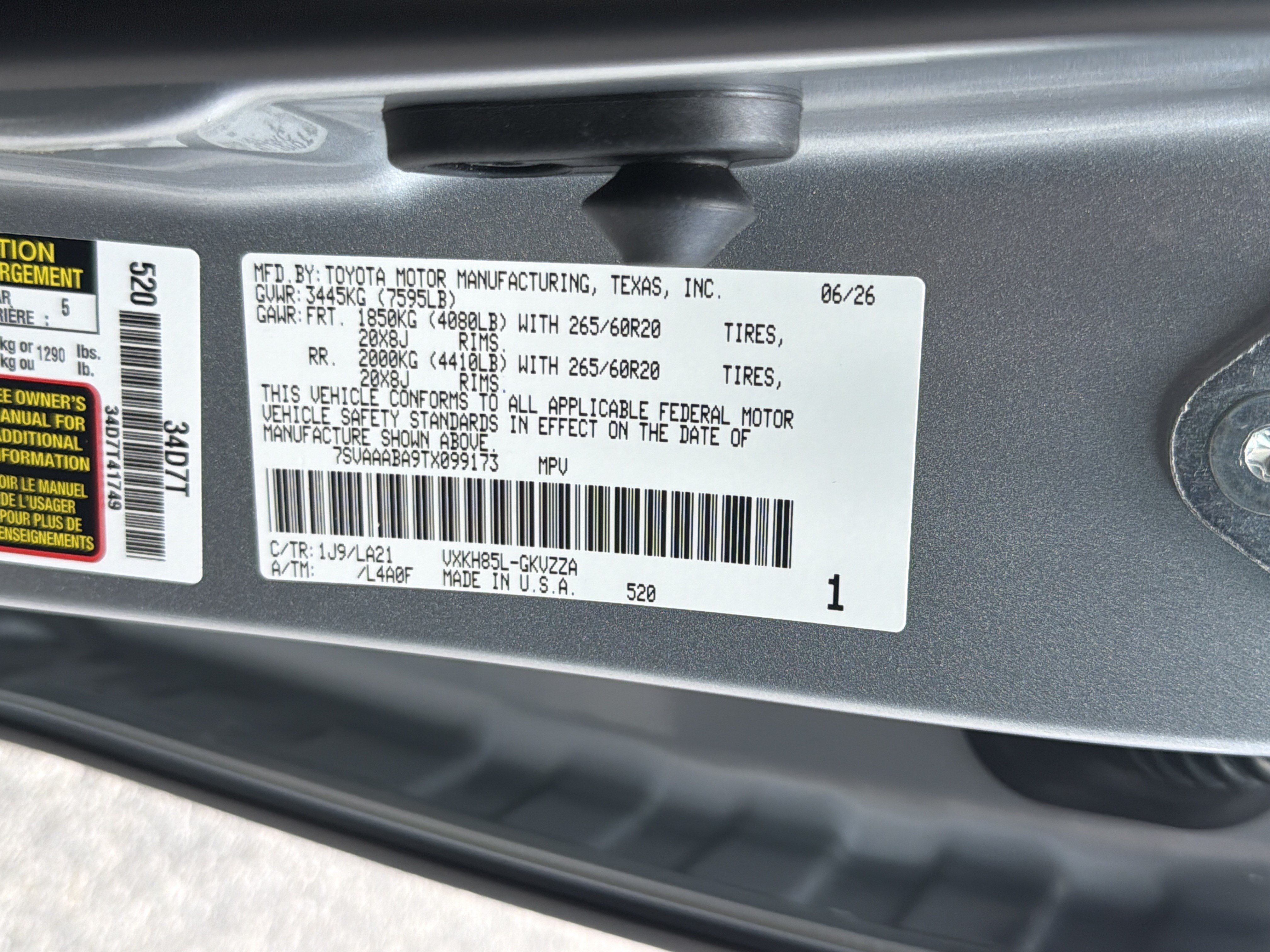 New 2026 Celestial Silver Metallic Toyota Platinum image 31
