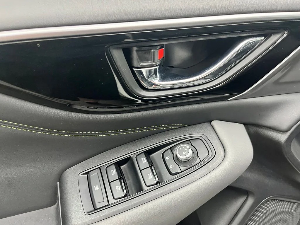 Used 2023 White Subaru Onyx Edition image 19