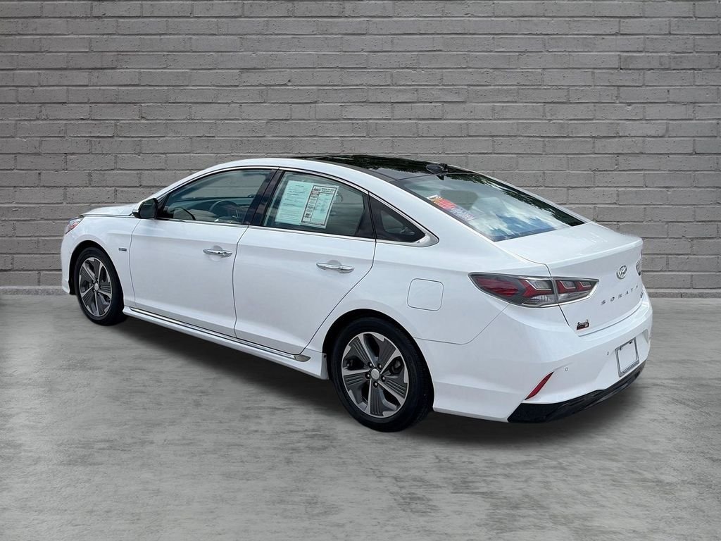 Used 2019 White Hyundai Limited image 4
