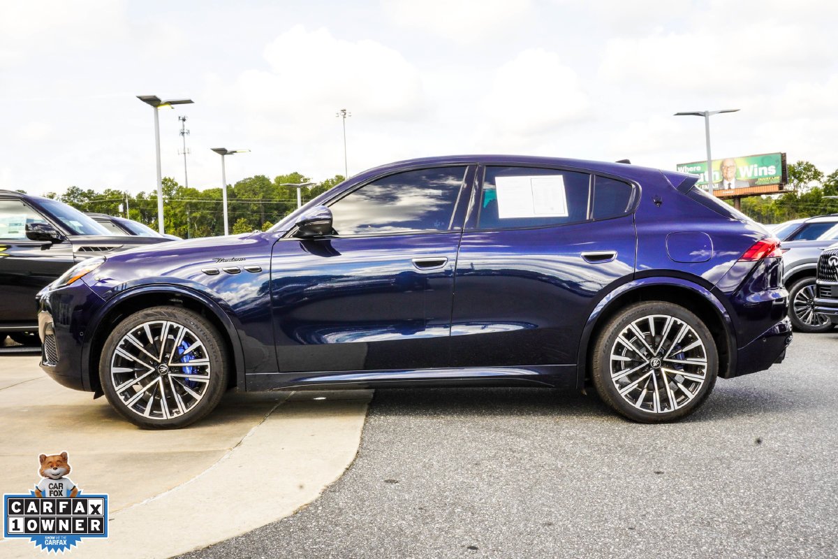 Used 2023 Black Maserati Modena image 10