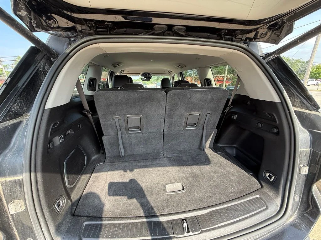 Used 2022 Black Jeep Limited image 27