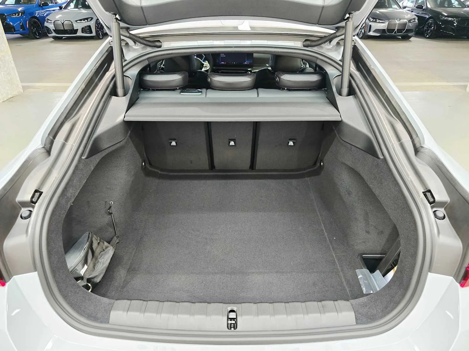 New 2026 Brooklyn Grey Metallic BMW xDrive image 29