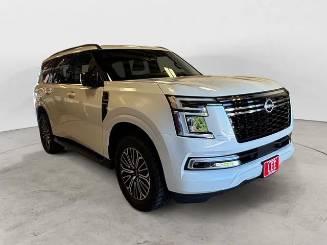 Used 2025 Aspen White Tricoat Nissan SL image 8