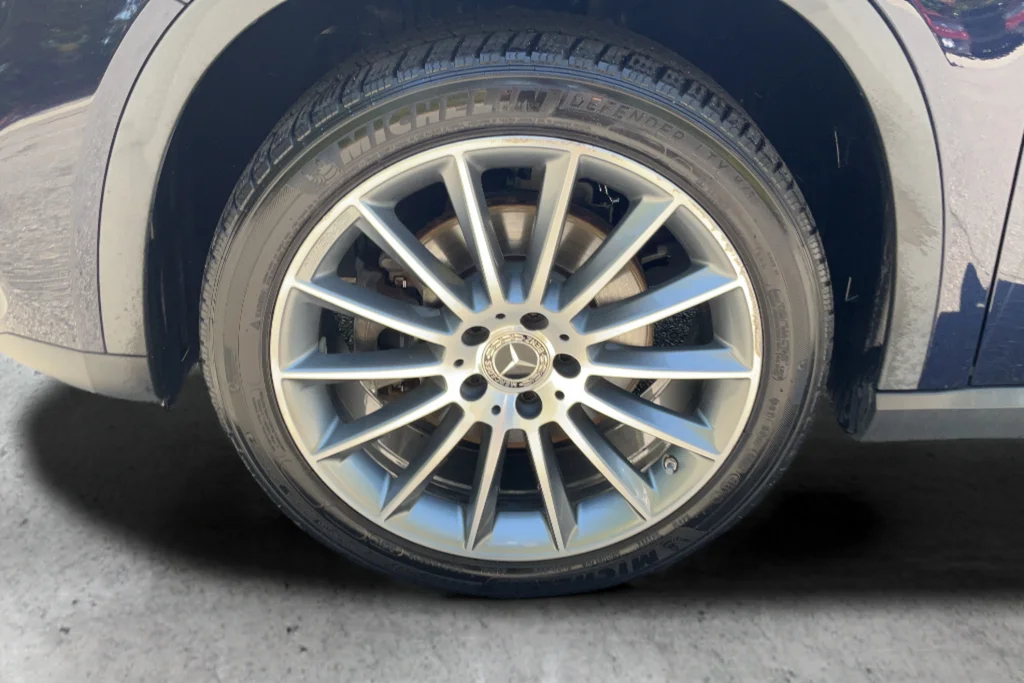 Used 2019 Blue Mercedes-Benz GLA 250 image 25