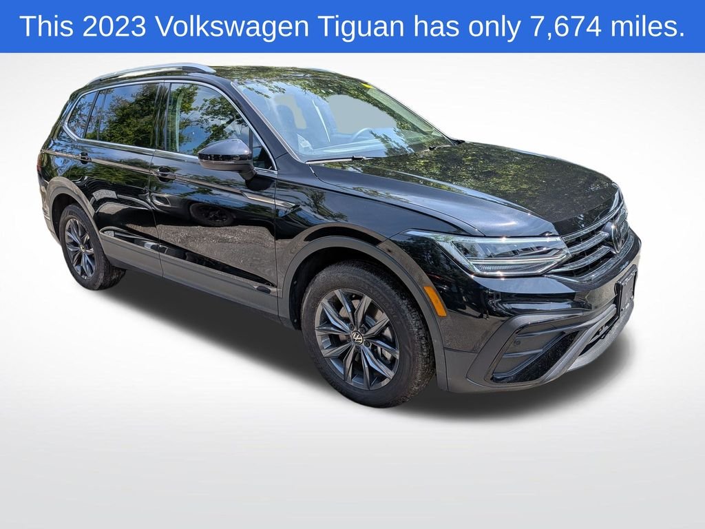 Used 2023 Black Volkswagen 2.0T SE image 1