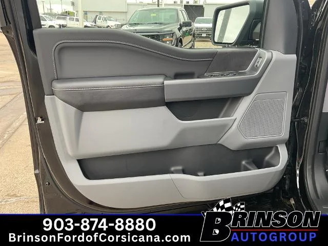 New 2026 Agate Black Metallic Ford XLT image 30