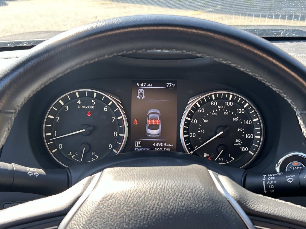 Used 2023 Gray INFINITI SENSORY image 24