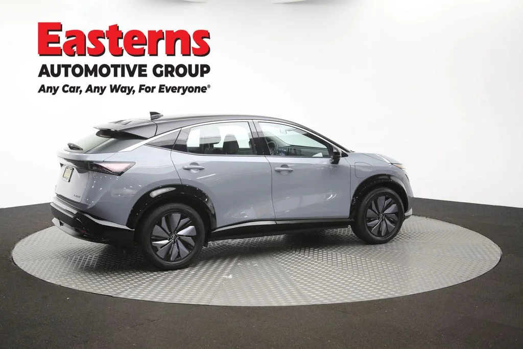 Used 2023 Gray Nissan VENTURE+ image 41