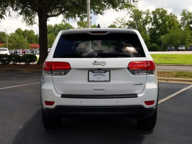 Used 2018 White Jeep Laredo E image 4