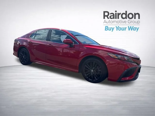 Used 2021 Supersonic Red Toyota SE image 1