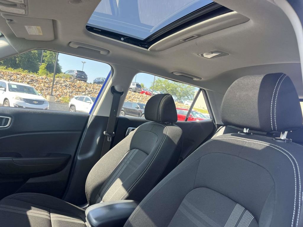 Used 2024 Blue Hyundai SEL image 14