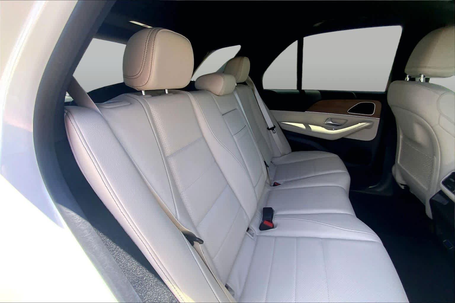 Used 2024 Polar White Mercedes-Benz GLE 350 image 19