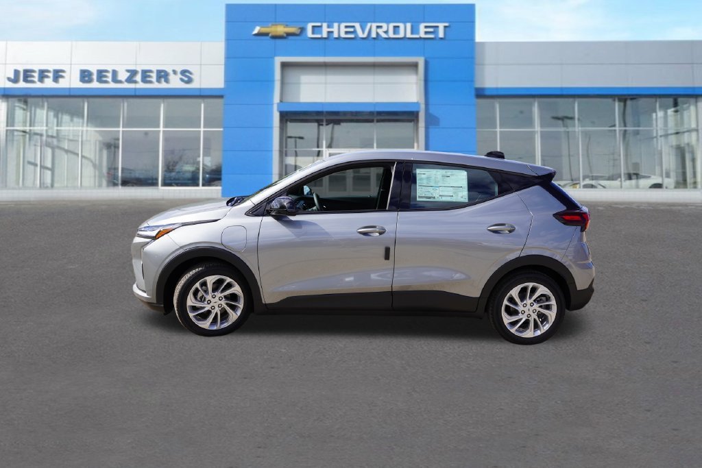 2027 Chevrolet Bolt LT - Photo 6