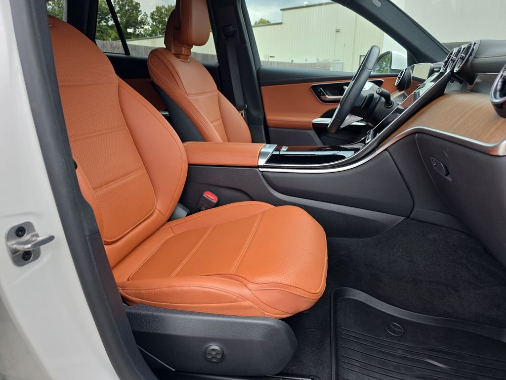 Certified Used 2024 White Mercedes-Benz GLC 300 image 16