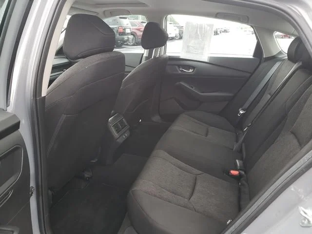 Used 2025 Gray Honda SE image 11