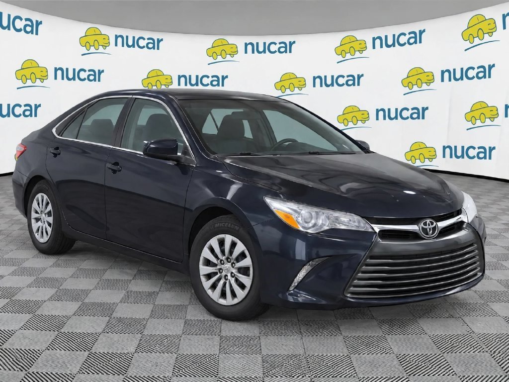 Used 2015 Gray Toyota LE image 1