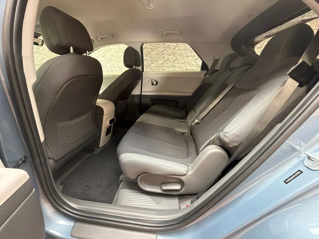 New 2027 Lucid Blue Hyundai SE image 14