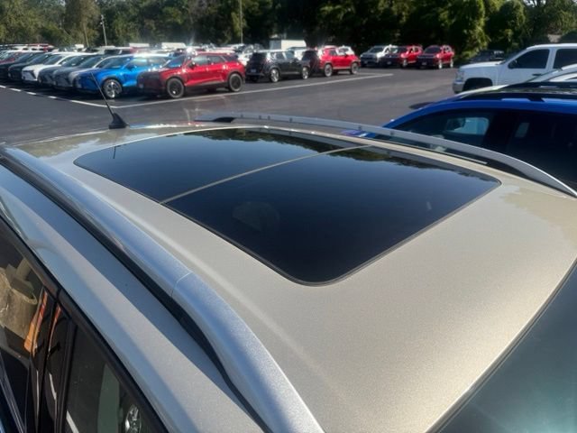 Used 2018 Red Ford Titanium image 5