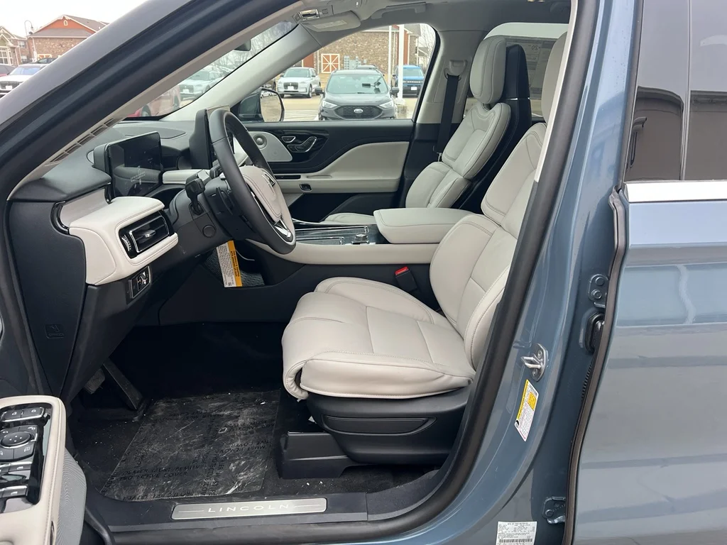 2025 Lincoln Aviator Reserve - Photo 12