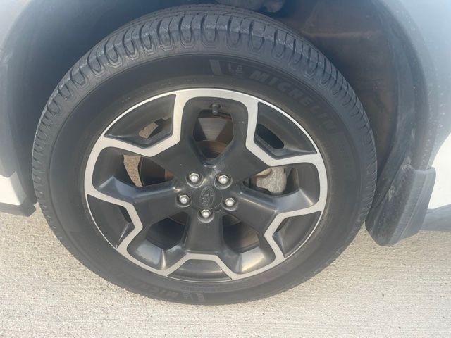 Used 2014  Subaru 2.0i Premium image 7