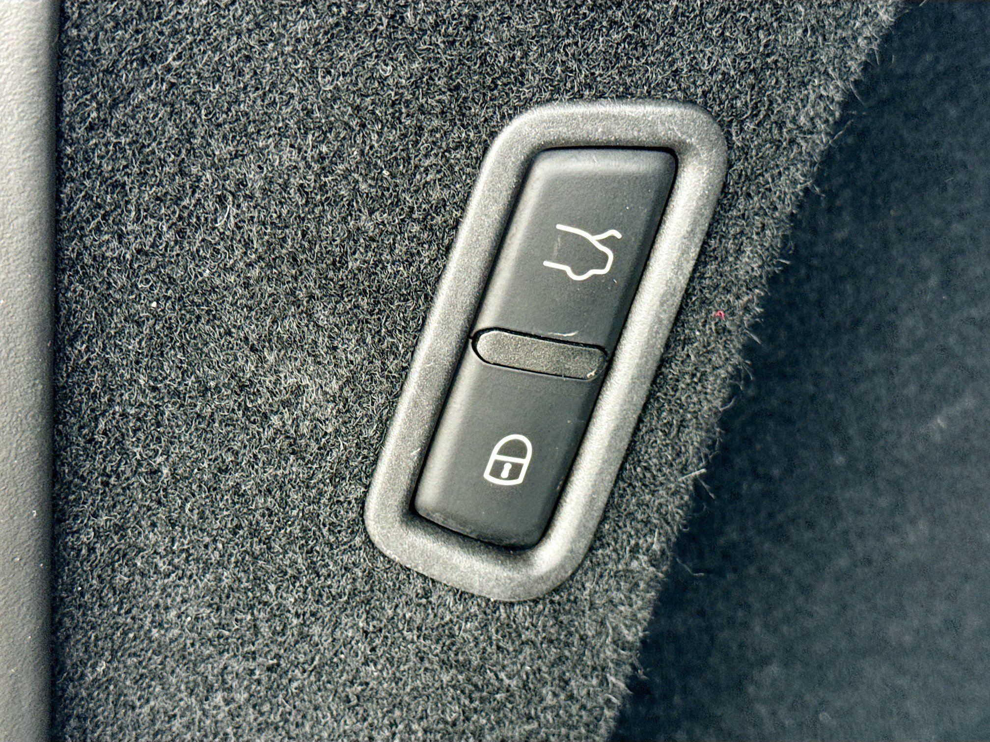 Used 2023 Grigio Maratea Metallic Maserati GT image 13