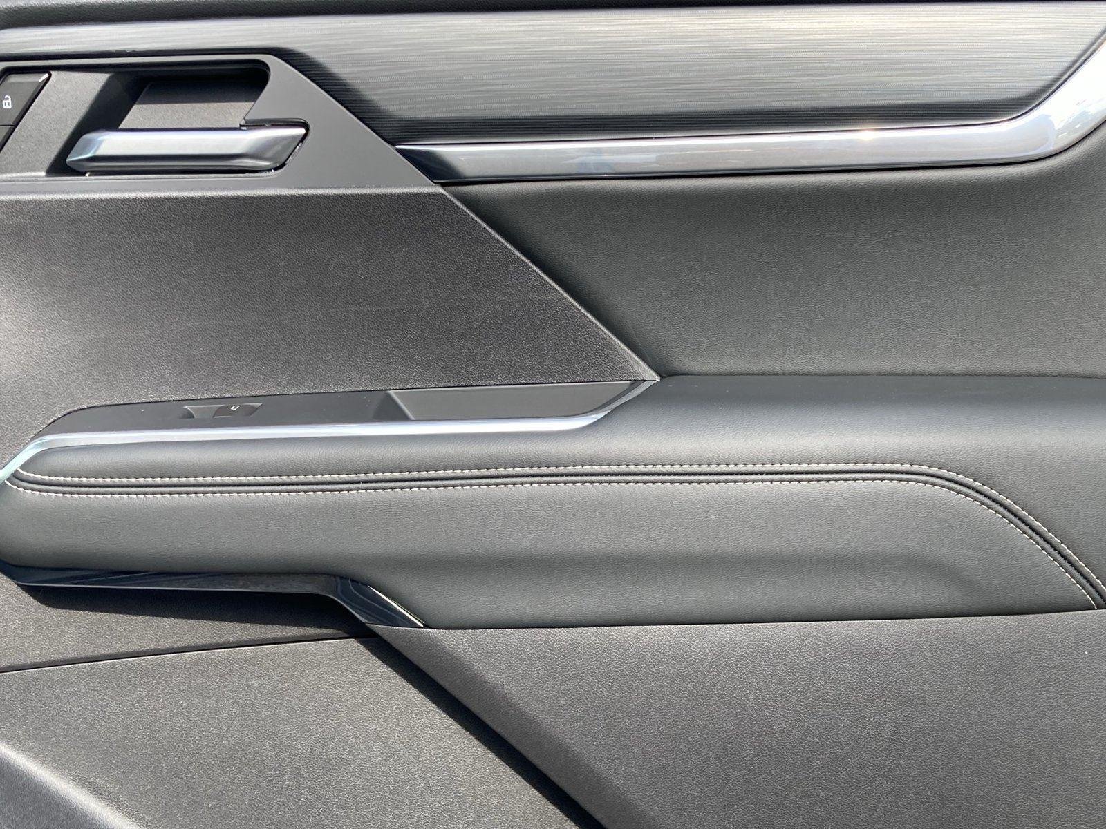 New 2026 Ebony Twilight Metallic GMC Elevation image 34