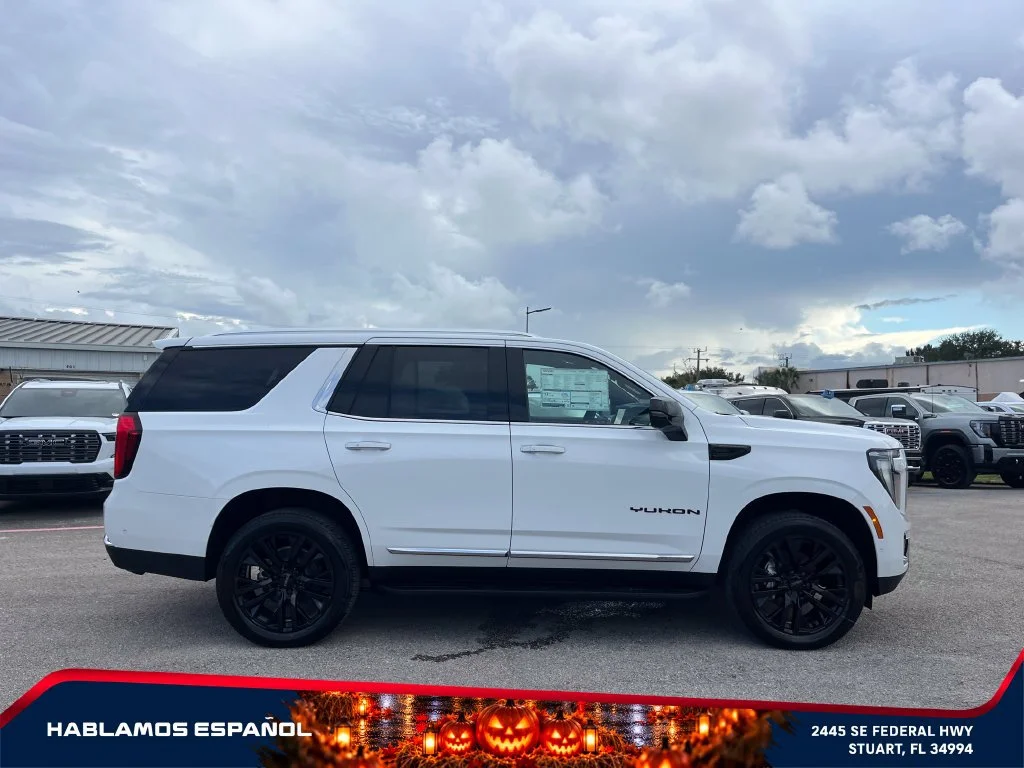 New 2027 Summit White GMC Elevation image 8
