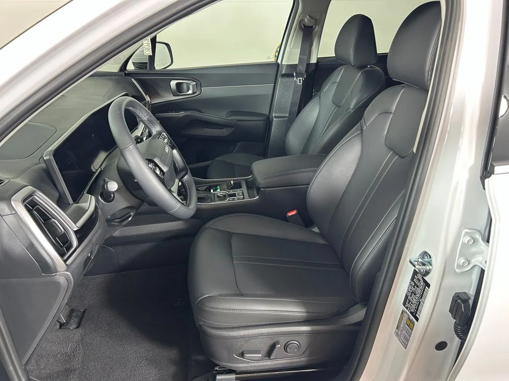 New 2026 Glacial White Pearl Kia S image 11