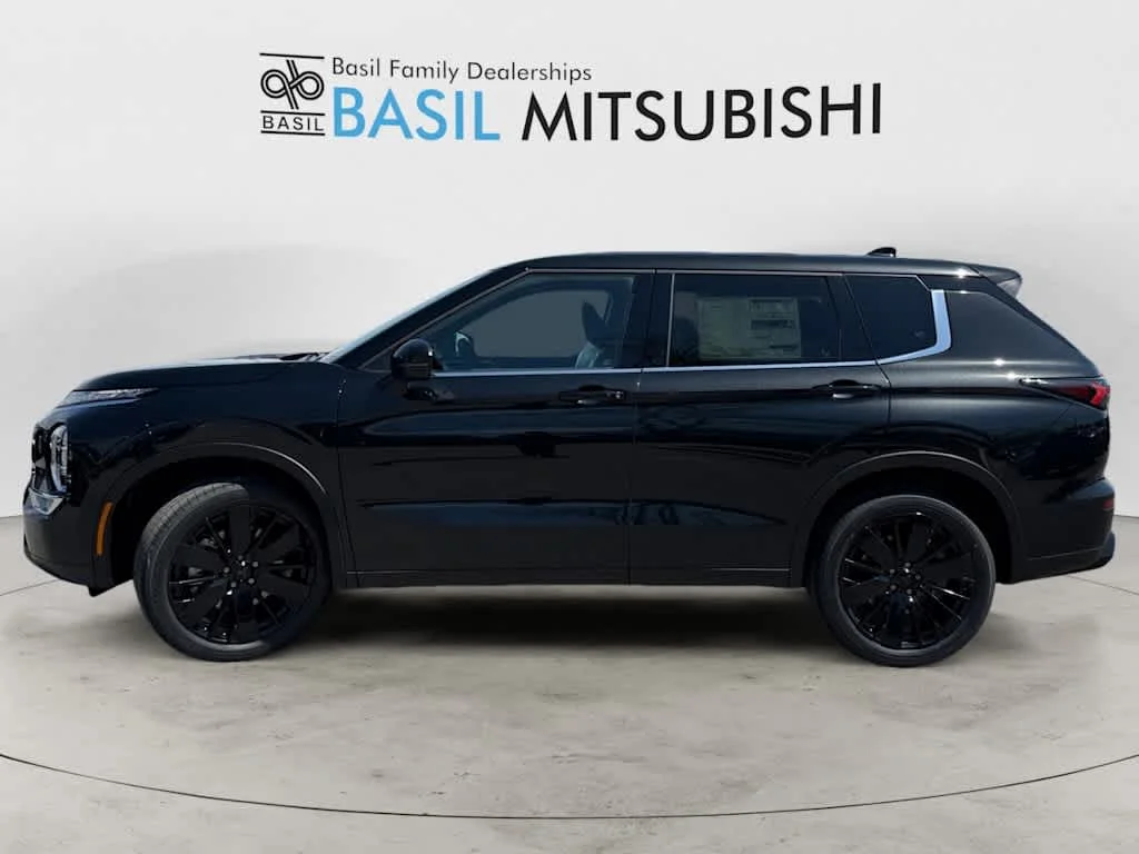New 2026 Black Diamond Mitsubishi LE image 6