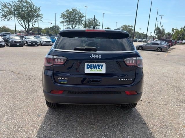 Used 2019 Jazz Blue Pearlcoat Jeep Limited image 4