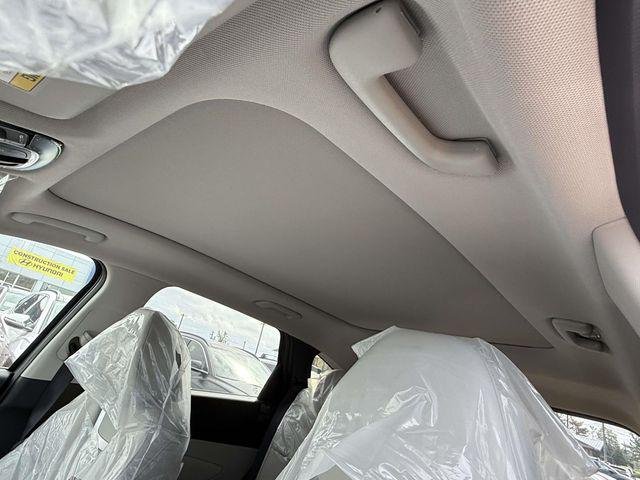 New 2025 Gray Hyundai Limited AWD image 4