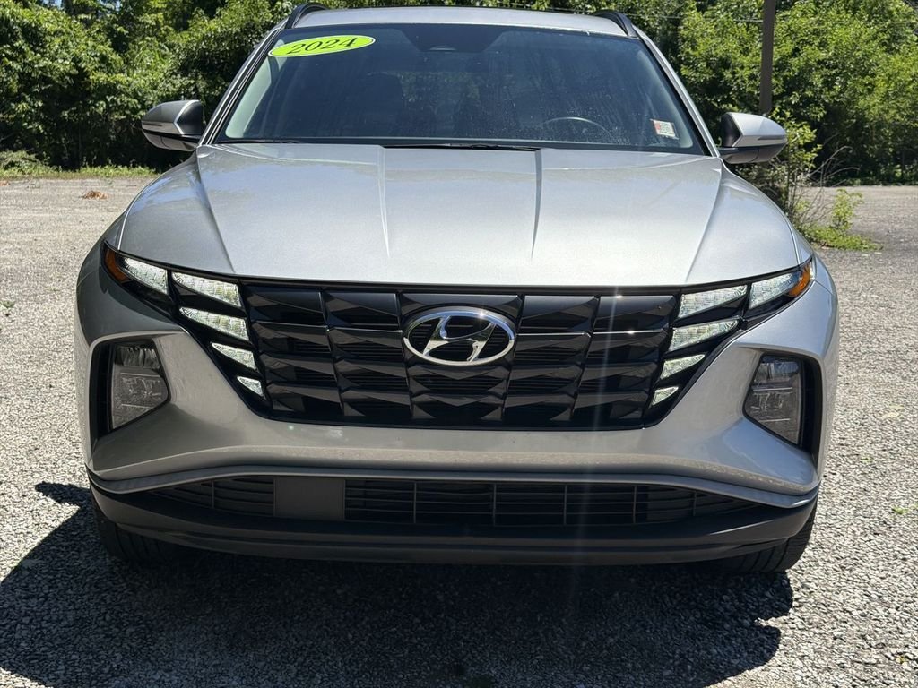 Used 2024 Silver Hyundai SEL image 30