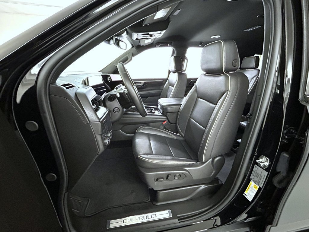 2025 Chevrolet Tahoe Premier - Photo 11