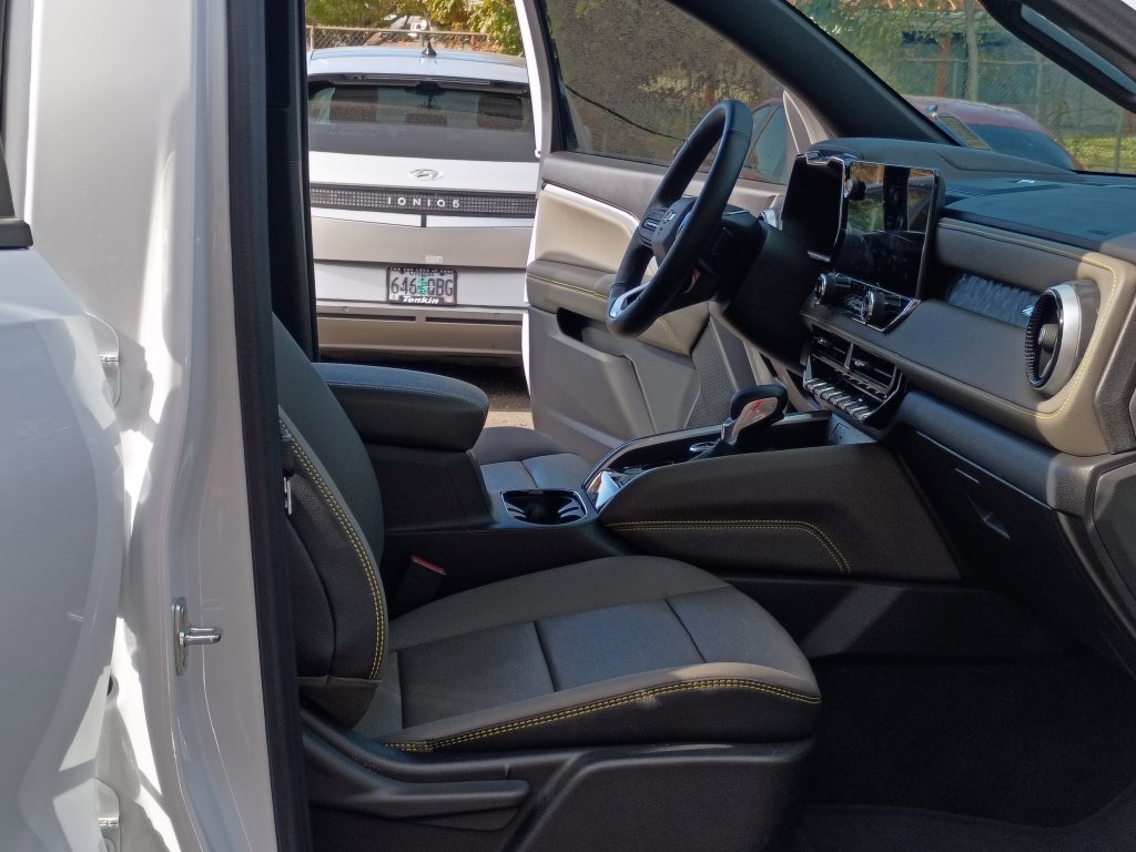 Used 2026 Summit White Chevrolet ZR2 image 19