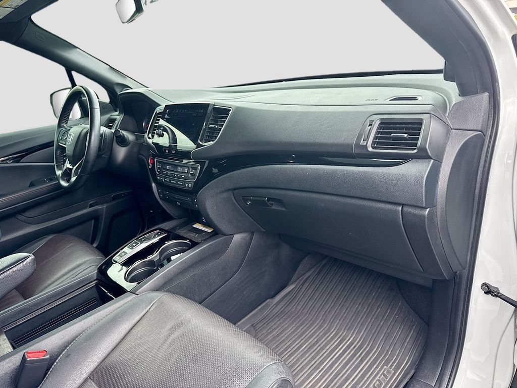 Used 2021 White Honda Black Edition image 35