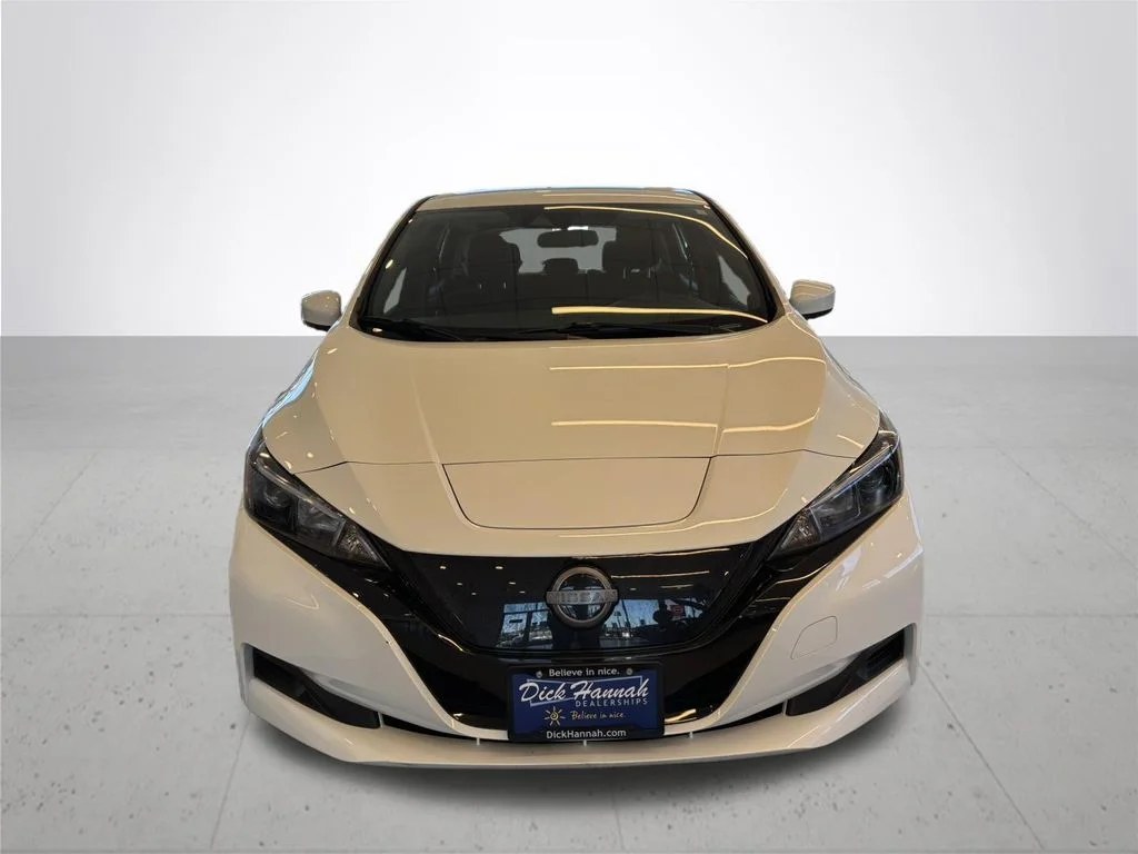 Certified Used 2024 White Nissan S image 3