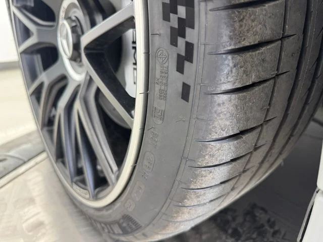 New 2026 MANUFAKTUR Alpine Gray Mercedes-Benz E 53 AMG® image 12