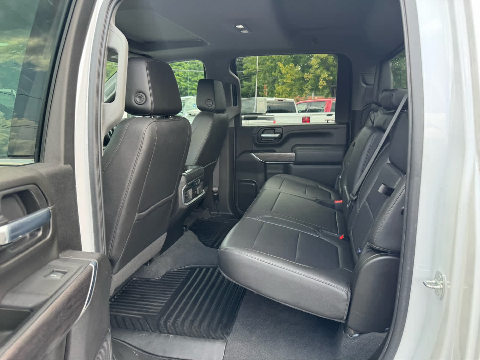 Used 2021 Summit White Chevrolet LTZ image 11