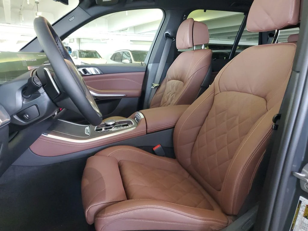 New 2026 Gray BMW xDrive40i image 16