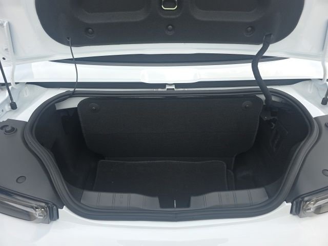 Used 2023 White Chevrolet ZL1 image 33