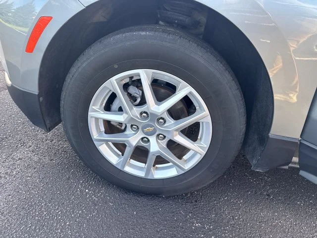Used 2024 Sterling Gray Metallic Chevrolet LT image 31