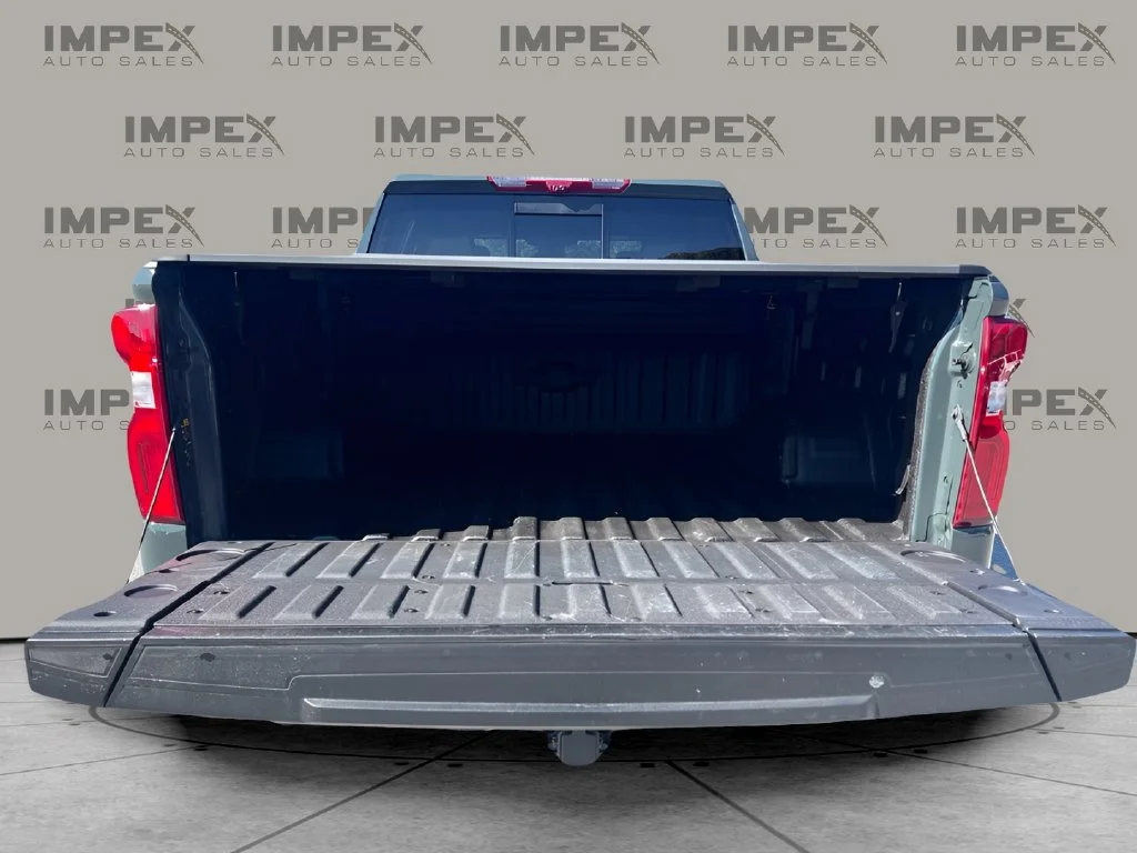 Used 2026 Gray Chevrolet ZR2 image 29